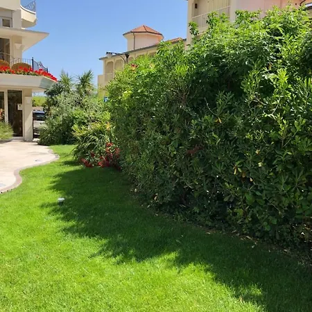La Rosa 3* Cattolica