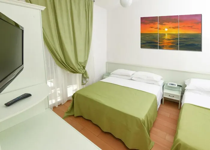 Ξενοδοχείο La Rosa 3*