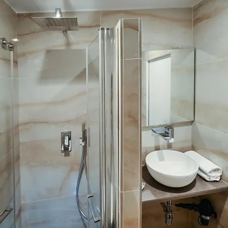 La Rosa Hotel 3*
