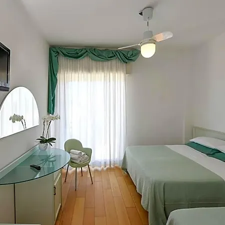 La Rosa Hotel 3*