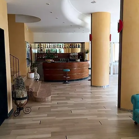 La Rosa Hotel 3*