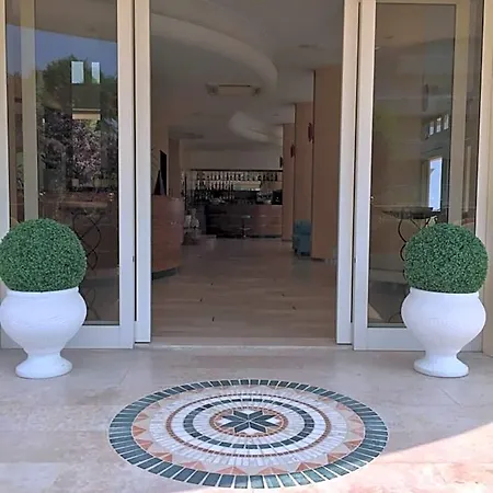 La Rosa Hotel Cattolica