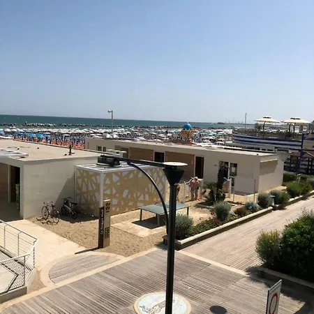 La Rosa Otel 3*