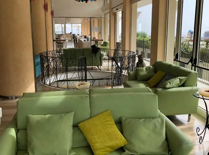 Hotel La Rosa 3*