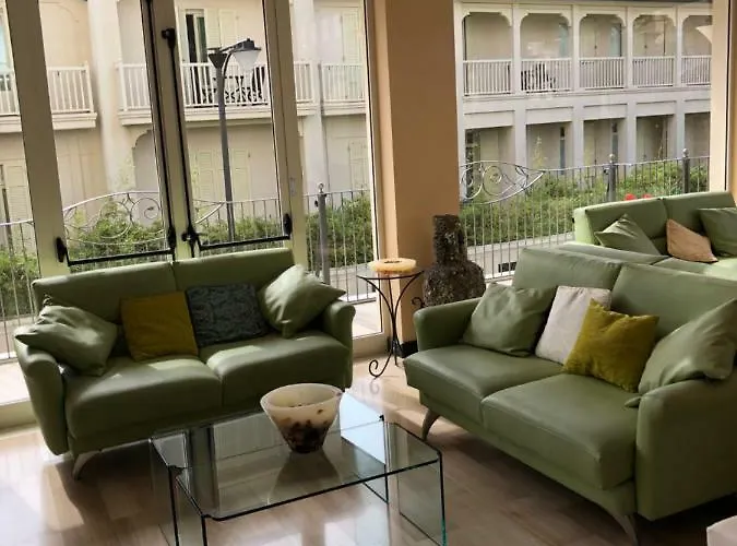 La Rosa Hotel 3*